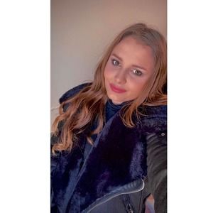 Meet your Posher, Abby